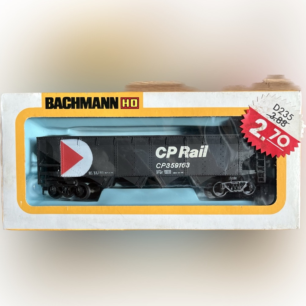 Bachmann “42’ Open Quad Offset Hopper C.P.” Freight Train Car.